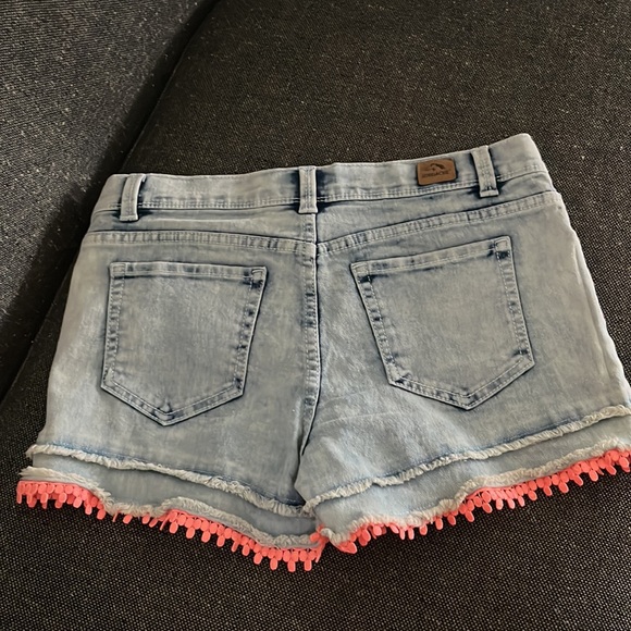 Kids shorts. - Picture 3 of 3